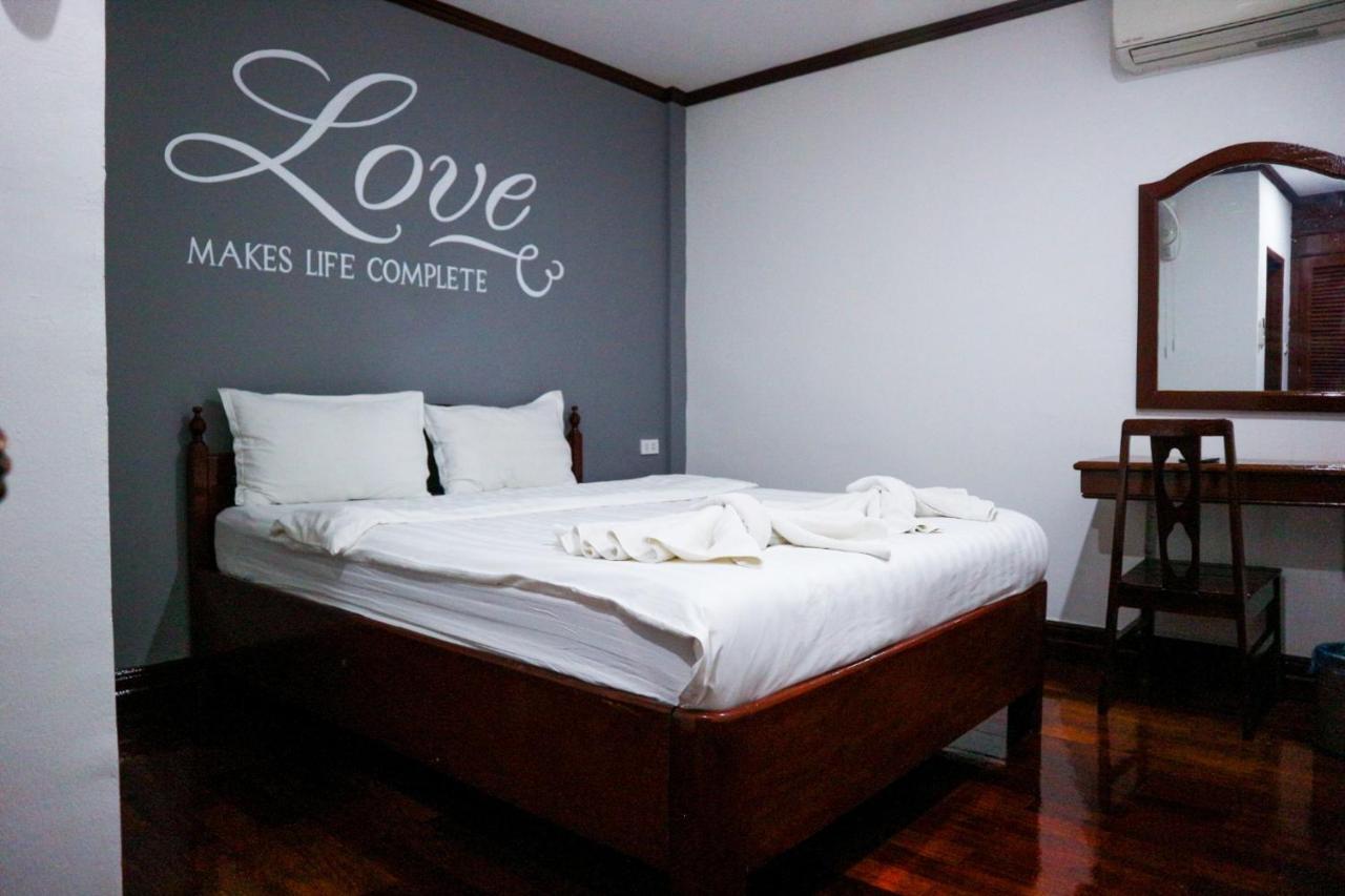 Davika Hotel Vientiane Exterior foto